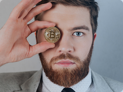 Julian Wolf – Chief Analyst bei Uflex Arino