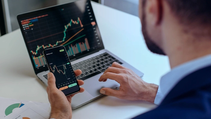 Uflex Arino KI-Handelsdashboard